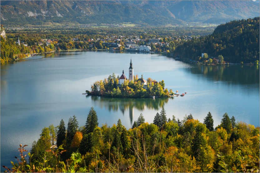 Plakat Island in the lake