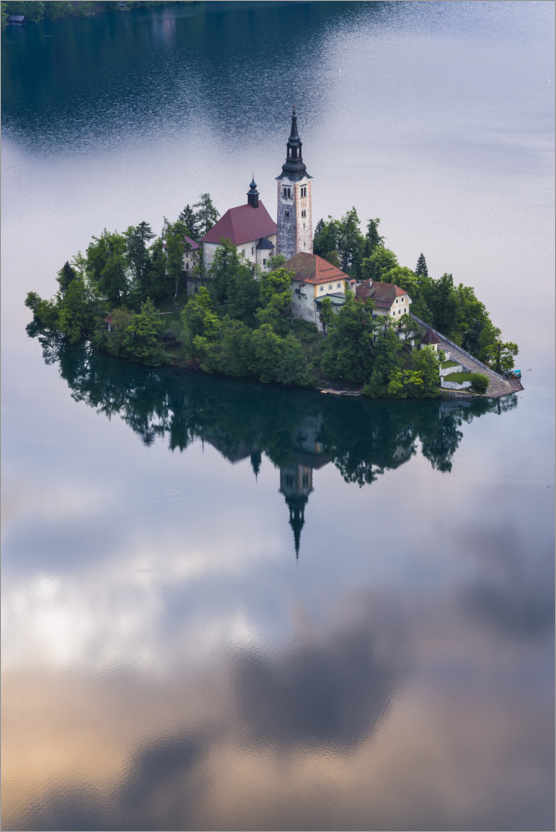 Poster Chiesa dell'Assunta sul lago di Bled in Slovenia