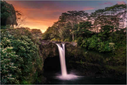 Canvastavla  Tropical waterfall in Hawaii - Road To Aloha