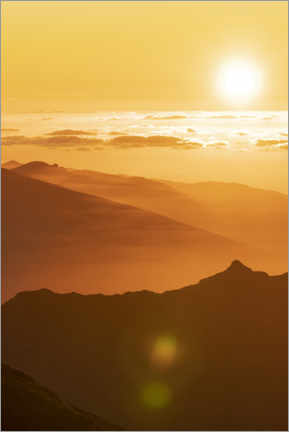 Plakat Pico Ruivo mountain at sunset
