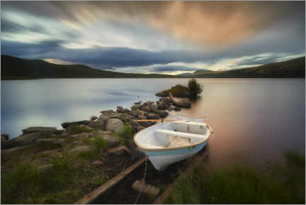 Plakat White boat on the lake at sunset