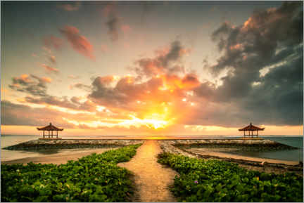 Poster  Bali temple by the sea with sunrise - Jan Wehnert