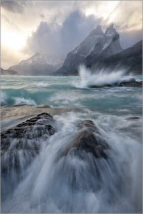 Póster  Currents in Torres Del Paine - Steve Berkley