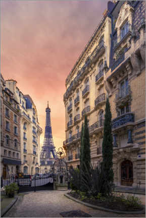 Wall print  Eiffel Tower in front of a pink evening sky - Jérôme Labouyrie