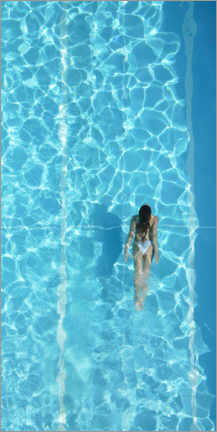 Poster  Woman in swimming pool - CM8k