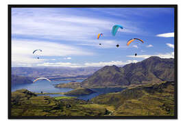 Gerahmter Kunstdruck Gleitschirme über Lake Wanaka