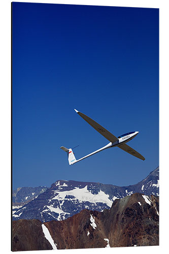 Alumiinitaulu Glider pilots over the mountains