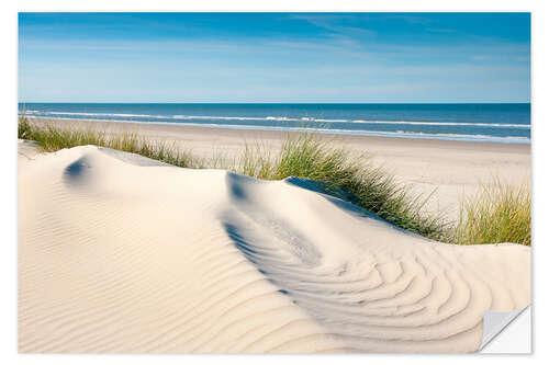 Selvklebende plakat Langeoog seascape with dunes and fine beach grass