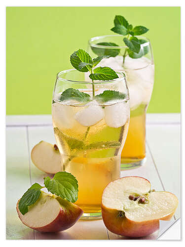 Selvklebende plakat Apple juice with fresh mint