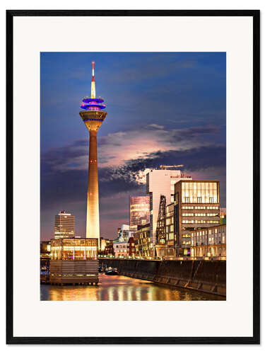 Plakat artystyczny premium w ramie Dusseldorf media harbor at night