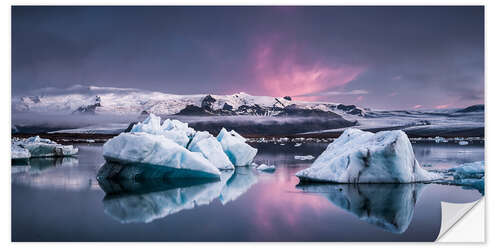 Naklejka na ścianę Eisebergs at Icelands Glacier Lagoon