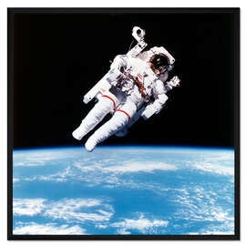 Gerahmter Kunstdruck Astronaut Bruce McCandless mit Propeller Rucksack