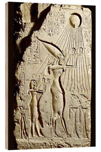 Wood print Pharaoh Akhenaten pays homage to the sun god Aten