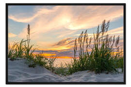 Gerahmter Kunstdruck Ostseestrand im Sonnenunterang