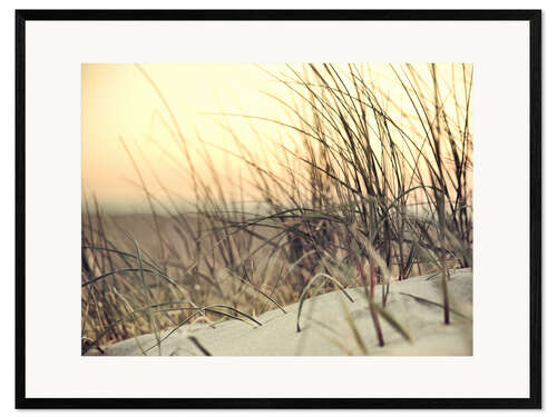 Inramat konsttryck Moody Beach | 01