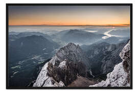 Gerahmter Kunstdruck Sonnenaufgang auf der Zugspitze mit Blick über die Alpen