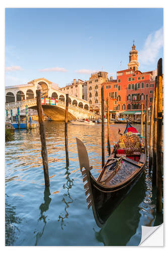 Selvklebende plakat Gondola at Rialto bridge