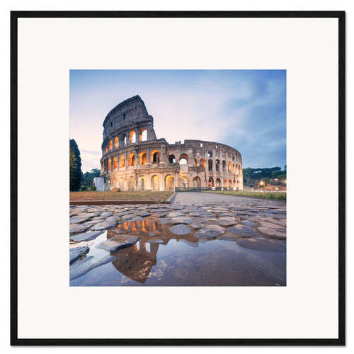 Impresión de arte enmarcada Colosseum reflected into water