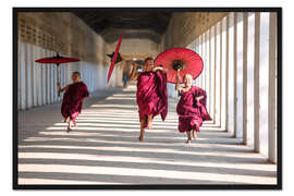 Gerahmter Kunstdruck Kleine Mönche rennen