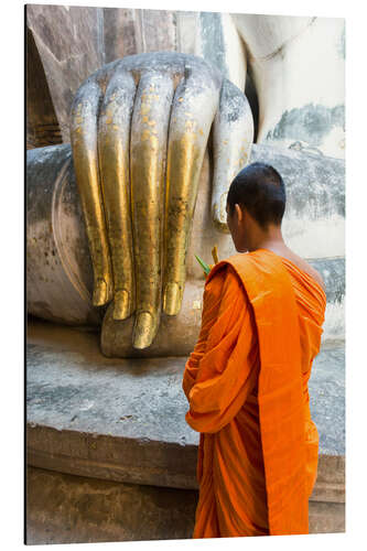 Alubild Mönch betet vor Buddha-Hand