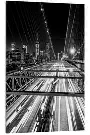 Aluminiumtavla Traffic on Brooklyn Bridge - NYC (monochrome)