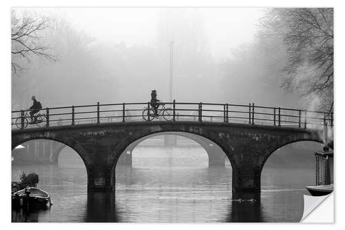 Selvklebende plakat Amsterdam canal in black and white