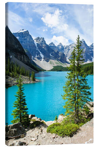 Tableau sur toile Moraine Lake in the valley of ten peaks, Banff National Park, Alberta, Canada