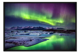 Gerahmter Kunstdruck Island: Polarlichter über der Gletscherlagune