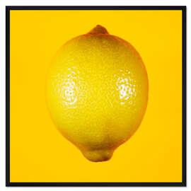 Gerahmter Kunstdruck Zitrone vor gelbem Hintergrund