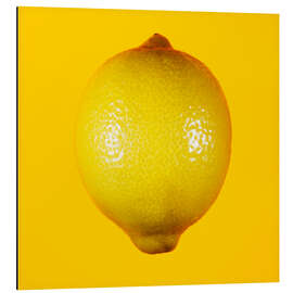 Magnettafel Zitrone vor gelbem Hintergrund