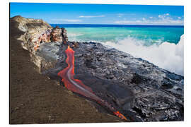 Aluminium print Lava flowing into ocean, Hawaii