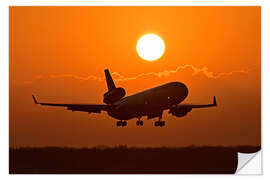 Selvklebende plakat Landing a Boeing MD11