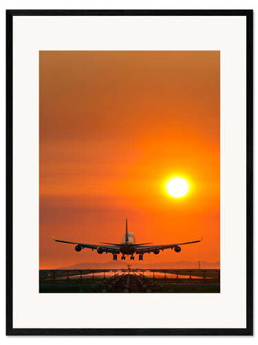 Impressão artística com moldura Aeroplane landing at sunset