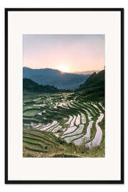 Gerahmter Kunstdruck Landschaft: Sonnenaufgang über Reisfelder in Sa Pa, Vietnam