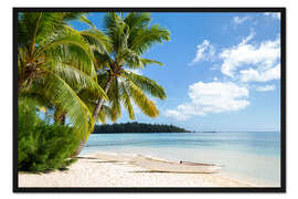 Gerahmter Kunstdruck Strand mit Palmen und türkisblauem Meer auf Tahiti