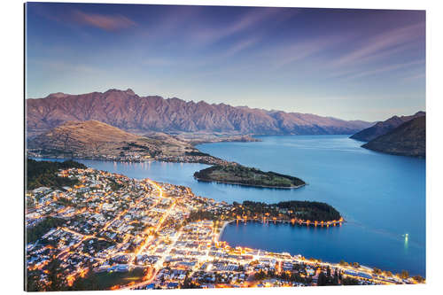 Gallery print Queenstown illuminated at dusk and lake Wakatipu, Otago, New Zealand