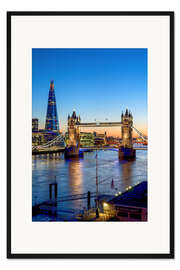 Gerahmter Kunstdruck Die Tower Bridge in der Abenddämmerung