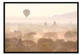 Gerahmter Kunstdruck Ballon über den Tempeln von Bagan