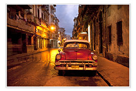 Veggbilde Red vintage American car in Havana - Lee Frost