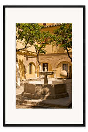 Gerahmter Kunstdruck Terrasse mit Springbrunnen in Sevilla