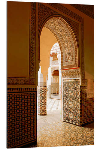 Stampa su alluminio Large patio columns with azulejos decor, Islamo-Andalucian art, Marrakech Museum, Marrakech, Morocco