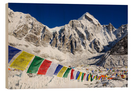 Holzbild  Gebetsfahnen am Basislager des Mt. Everest - Christian Kober