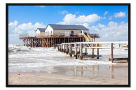 Gerahmter Kunstdruck Pfahlbauten in der stürmischen See