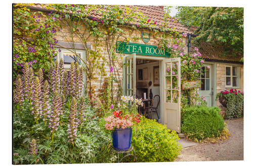 Print på aluminium Typical English Tea Room in Wiltshire (England)