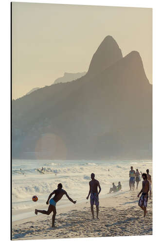 Print på aluminium Soccer on Ipanema Beach, Brazil