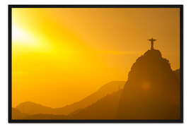 Gerahmter Kunstdruck Blick auf die Christusstatue im Sonnenaufgang, Rio de Janeiro, Brasilien