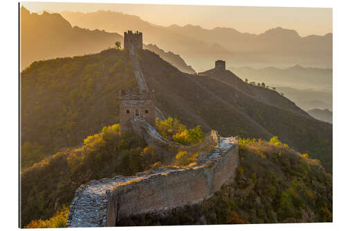 Galleriataulu Great Wall of China, UNESCO World Heritage Site, dating from the Ming Dynasty, section looking towar