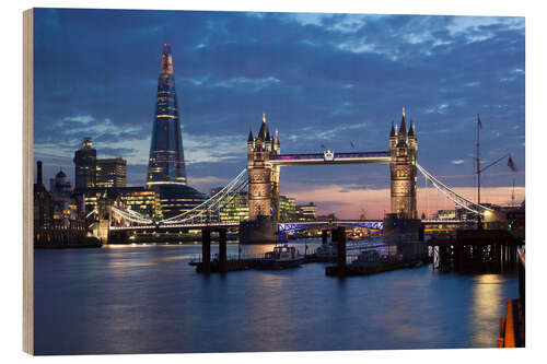 Trebilde The Shard and Tower Bridge at night