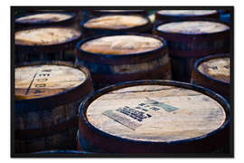 Gerahmter Kunstdruck Whiskyfässer, Jura Island