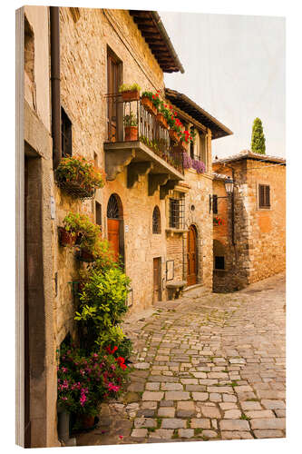 Puutaulu Montefioralle - Mediterranean alley in Tuscany